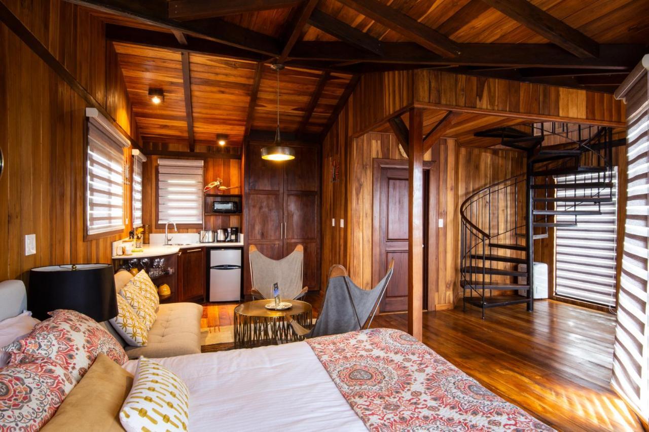 Lucero Golf And Country Club Tree Chalet
